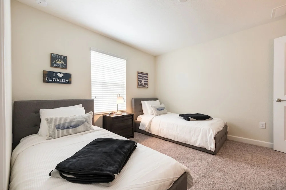Modern and Spacious 5 bed Home Resort