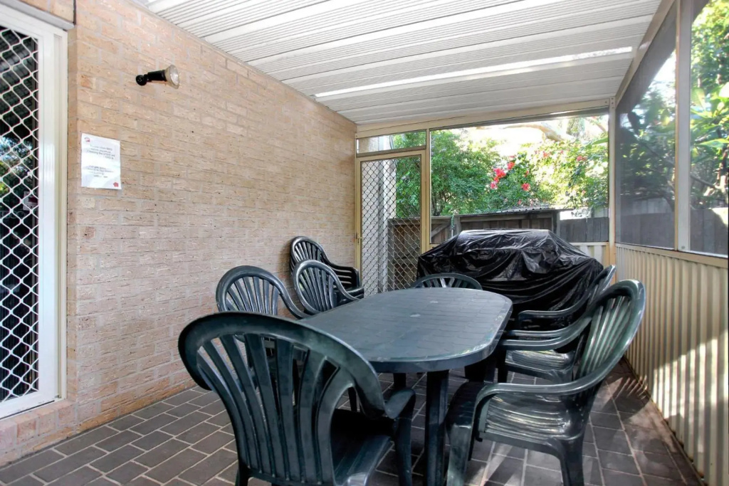 Four Bedroom Quality Townhouse