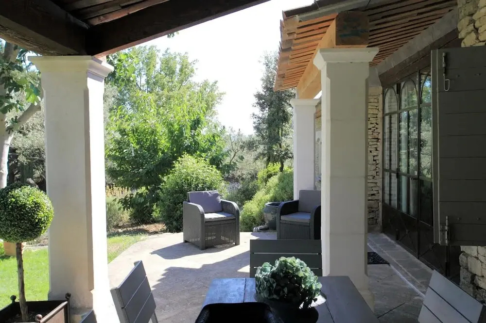 Provencal Villa in the Heart of the Luberon Scrubland