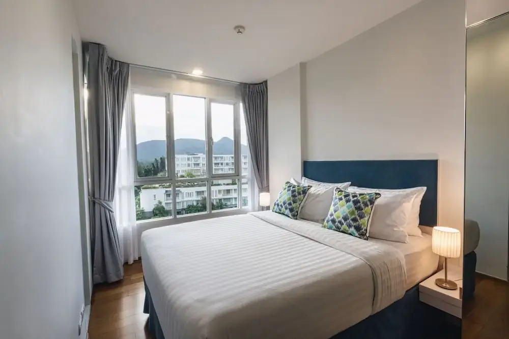 Люкс c 1 комнатой с балконом и с видом на горы в First Choice Grand Suites
