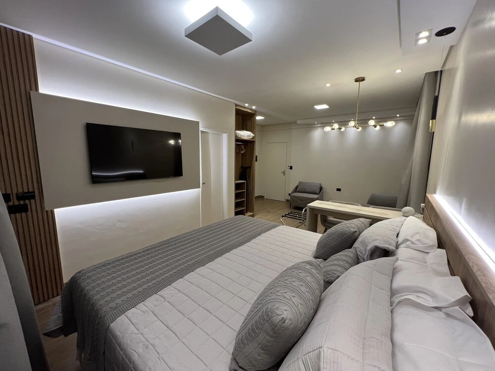 Luxury Suite