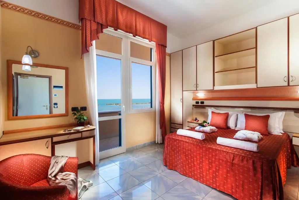 Standard Double room with sea view (full double bed)