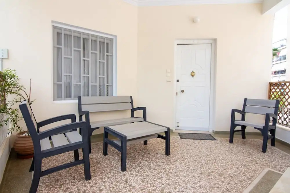 Cozy Apartment Next to Alimos Beach