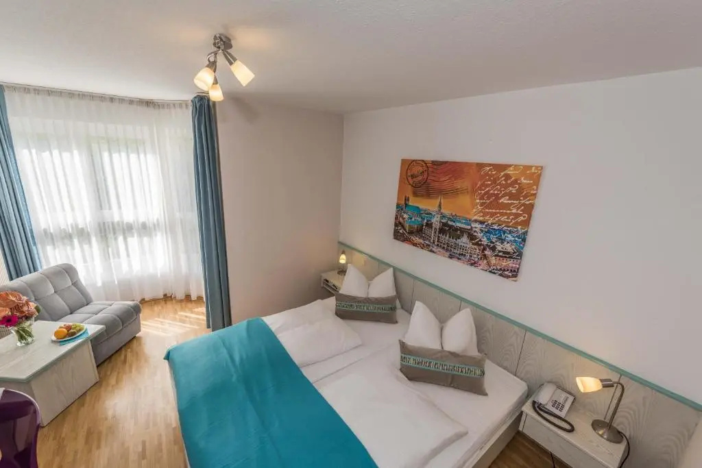 Standard Double room (full double bed)