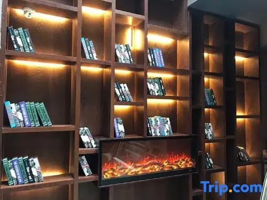 Shijia Haoting Hotel (Hunan Software University)