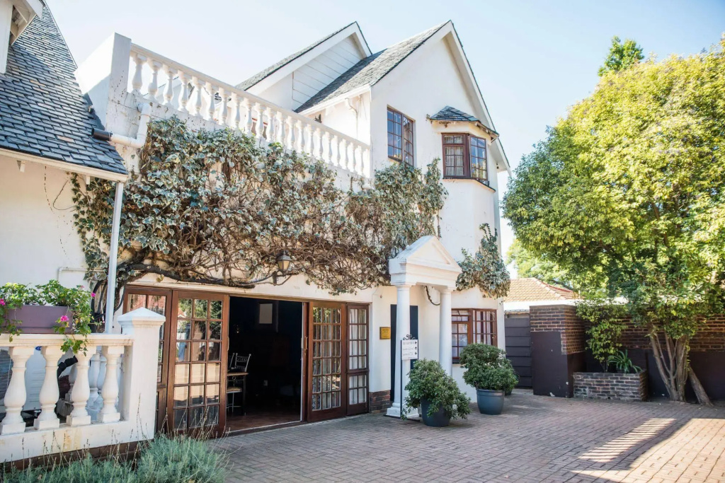 5th Avenue Gooseberry Guest House