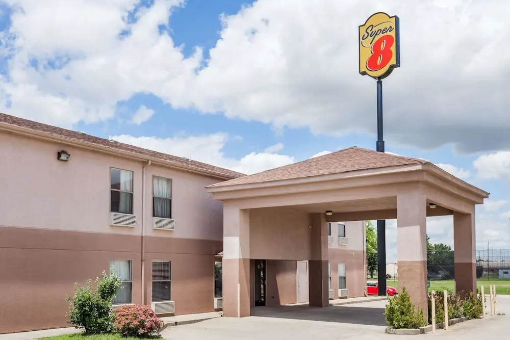 Super 8 Harrisburg