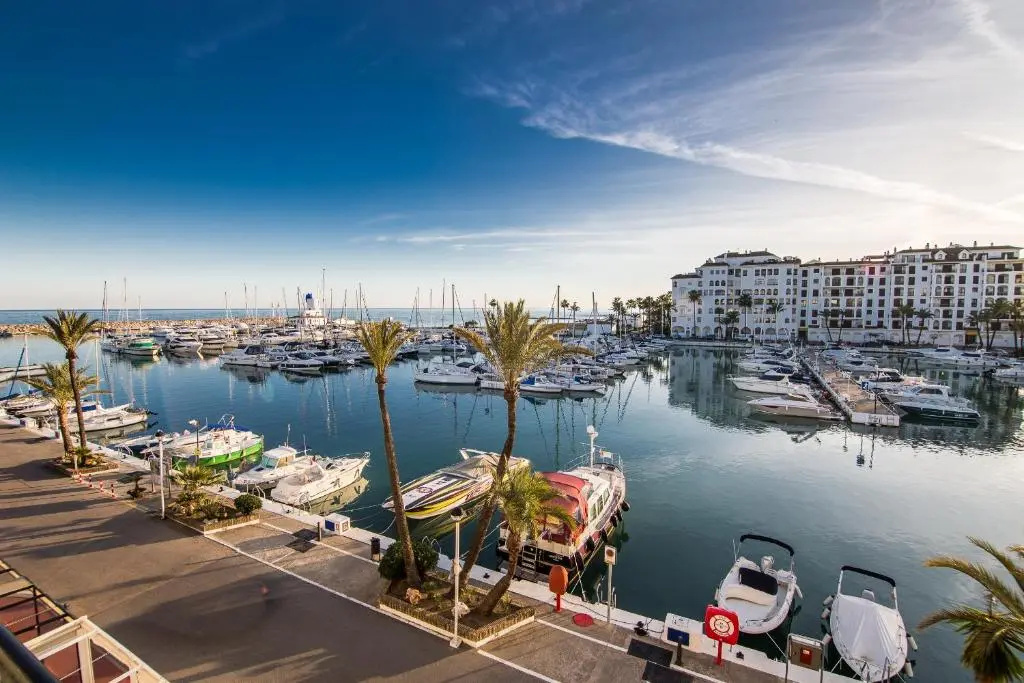 Beach & Waterfront