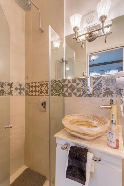 Economy Double room (full double bed)