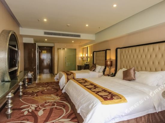 Clayton Hotel — 7