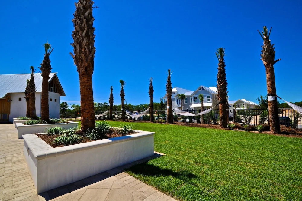 Sandlot 3 Bedroom Condo By Coastal Dreamin