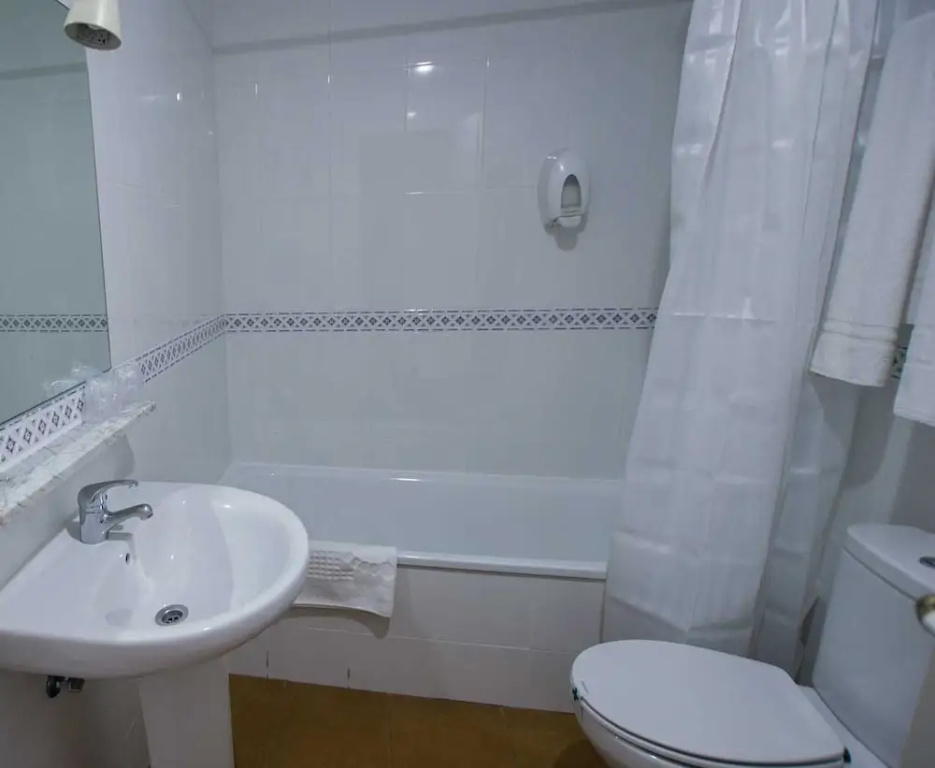 Economy Double room (full double bed)