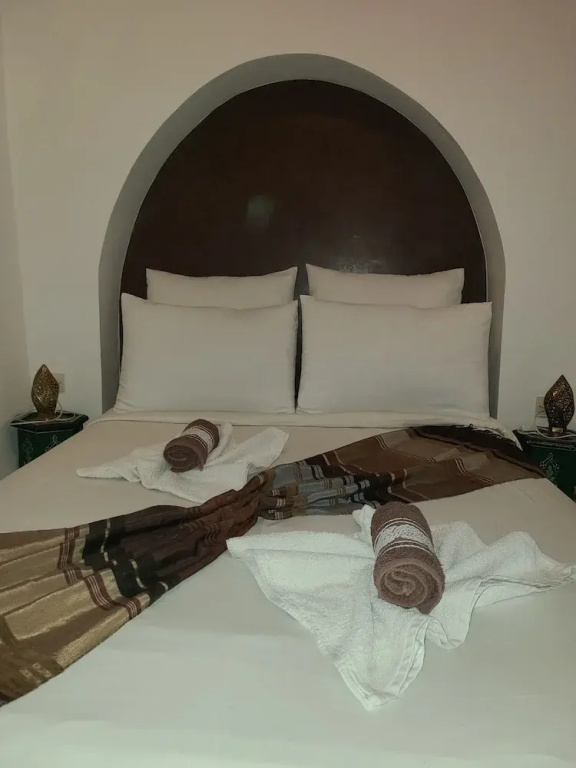 Economy room