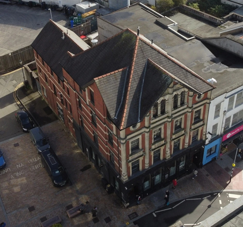 Captivating 1-bed Apartment, Merthyr Tydfil -