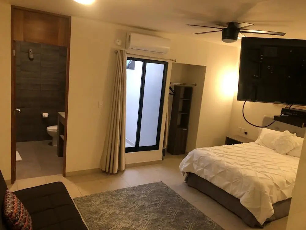 Economy room