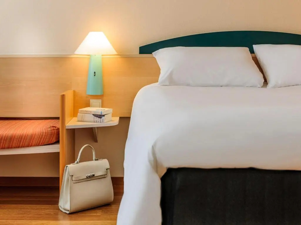 Double room (twin beds)