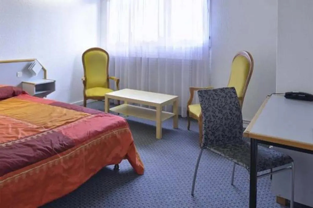 Standard Double room (full double bed)