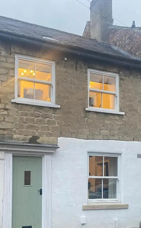 Custard creams cottage