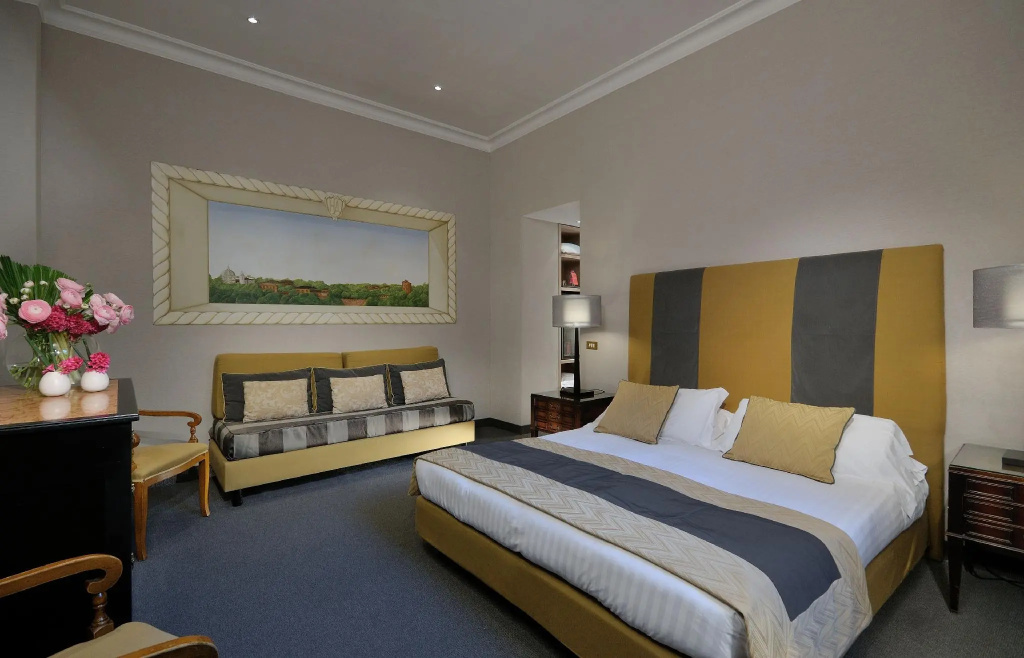 Triple room