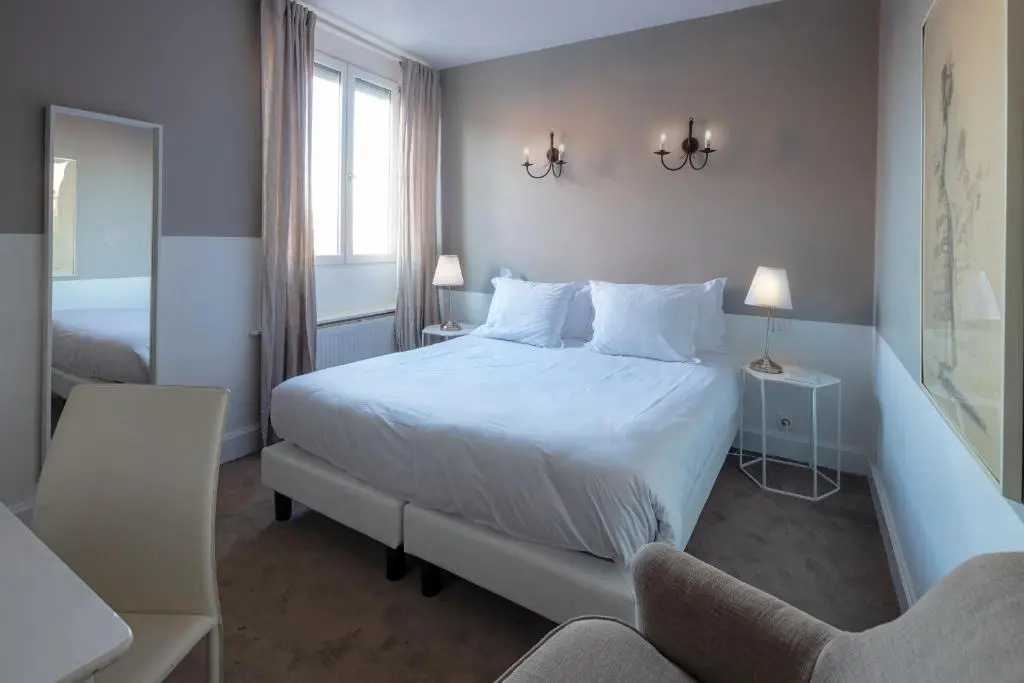 Standard Double room (full double bed)