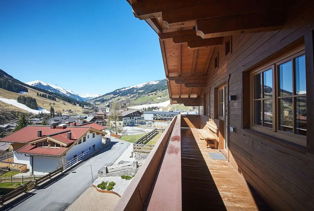 Delfi Ski & Bike Apartments