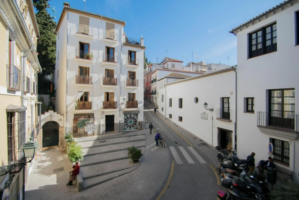 EnjoyGranada REALEJO DELUXE 2B