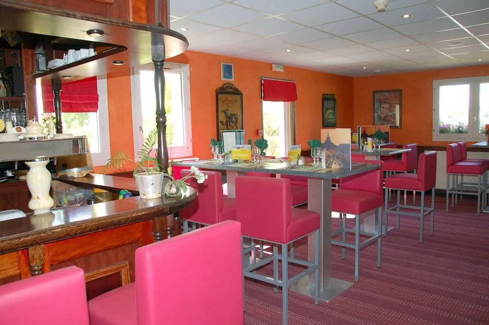 Food & Beverage