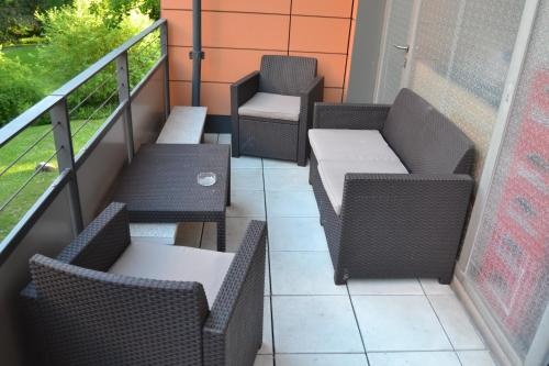 Balcony & Terrace