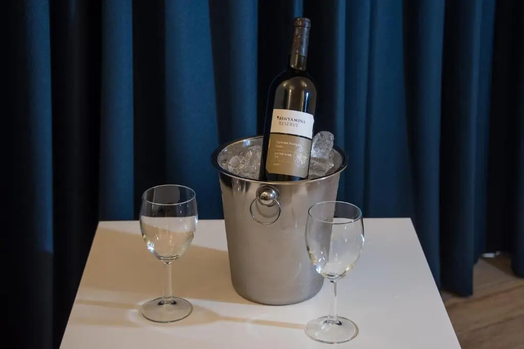 Sur La Mer Hotel - Chambres