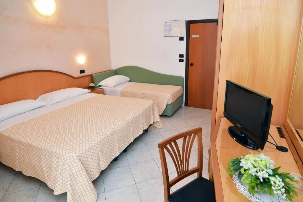 Standard Quadruple room with balcony