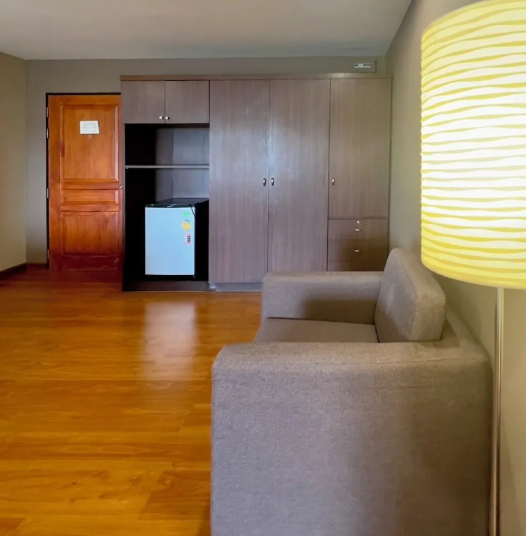 Grand Double Studio (full double bed)