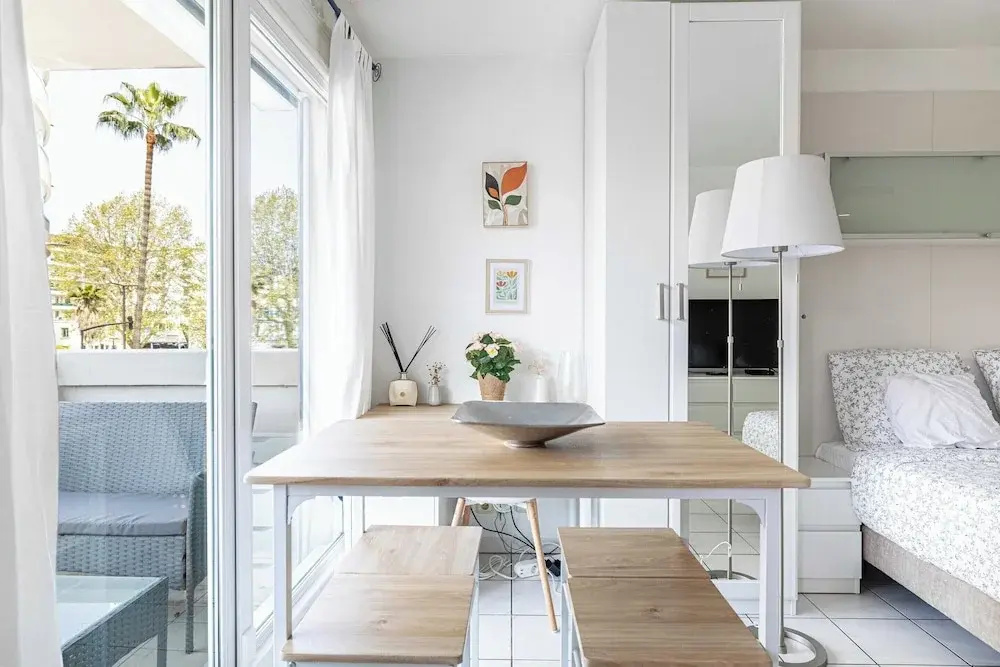 Charming Studio With Balcony & Pool -heart of Nice — фото
