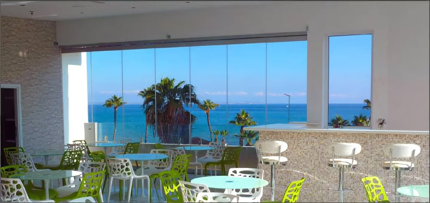 Apartamentos Playa Los Barqueros