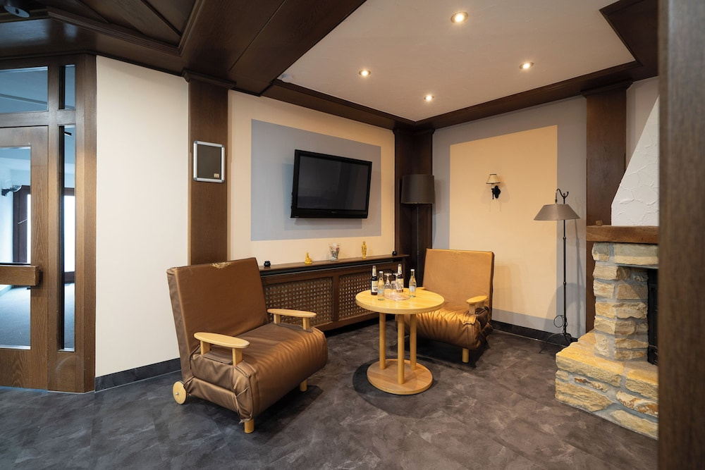 Hotel photo 11