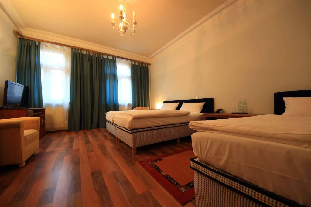Hotel photo 2