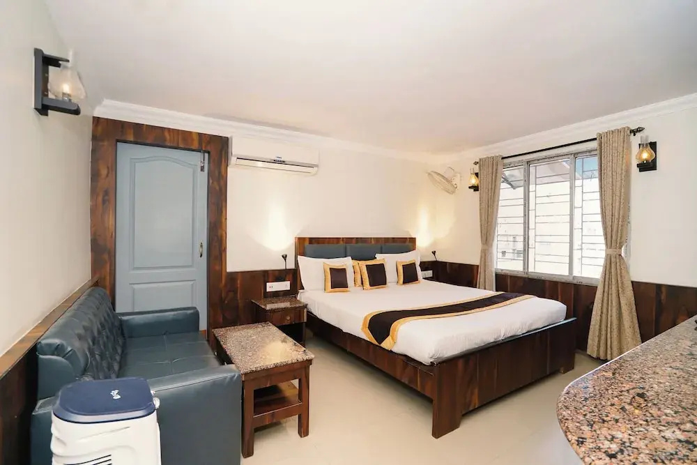 Hotel photo 12