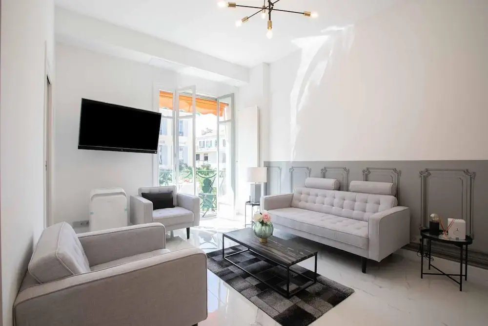 Voir la photo 2 — Le Magenta in Nice With 1 Bedrooms and 1 Bathrooms