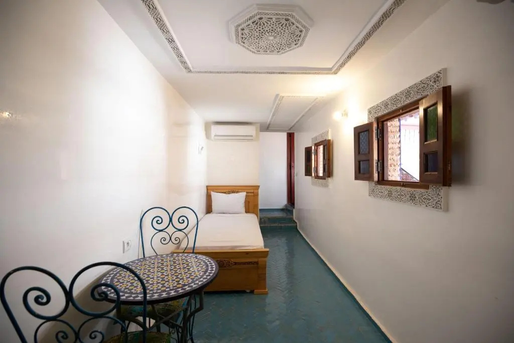 Economy room