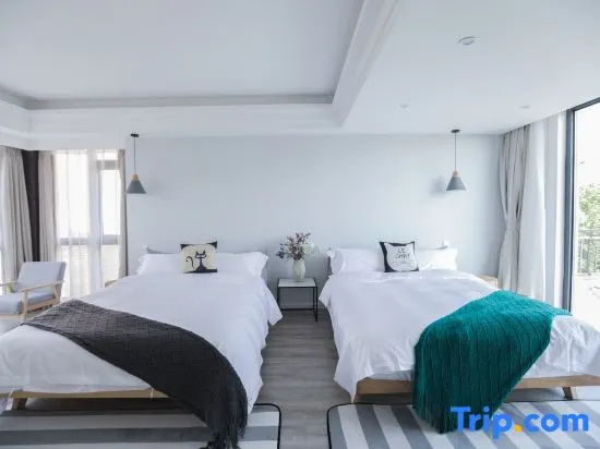 Standard Double room with balcony (twin beds)