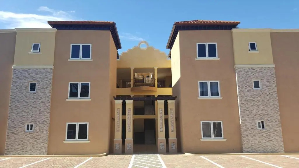 Apt 12, Executive Suites JA - Palms