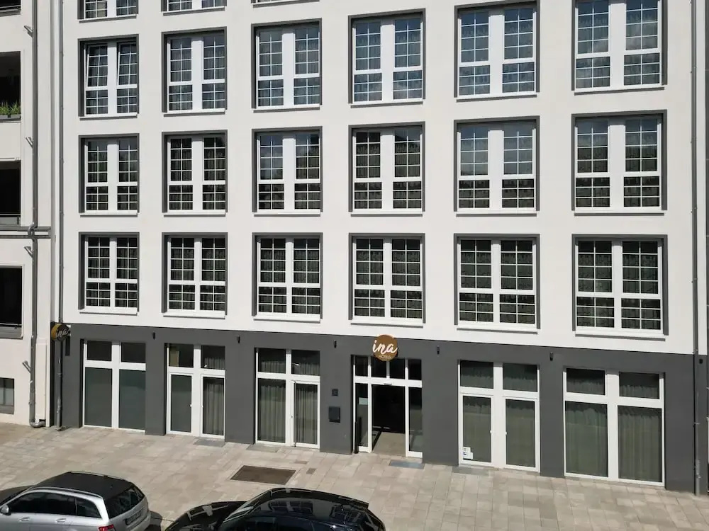 INA Boutique Hannover-Linden - Digital Access