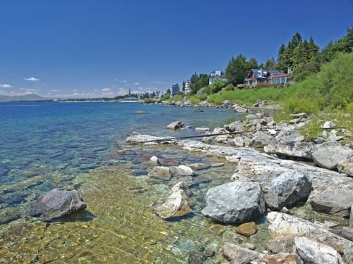 Lake View Apartment