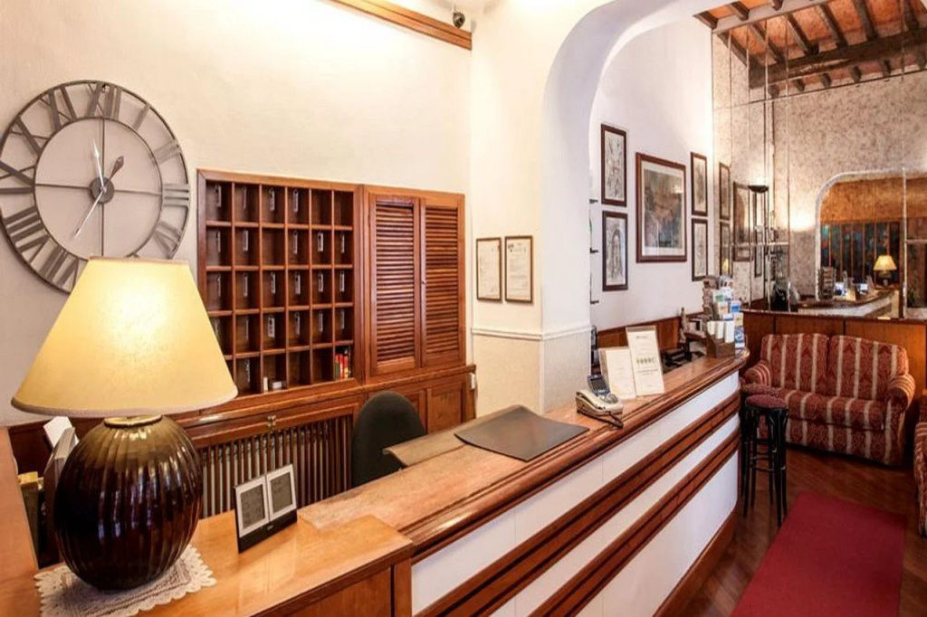Lobby & Reception