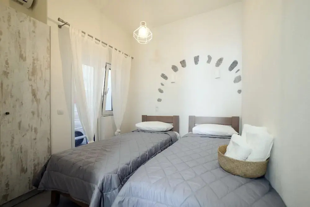 Amphoras Apartments - фото 5