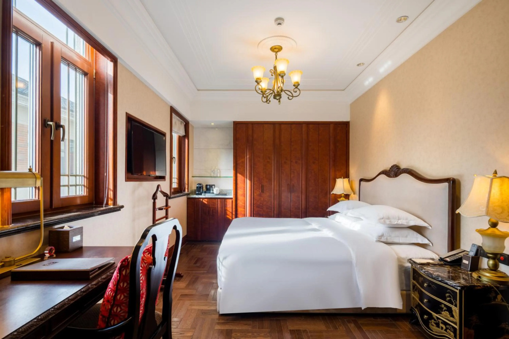 Shanghai Donghu Hotel — 4