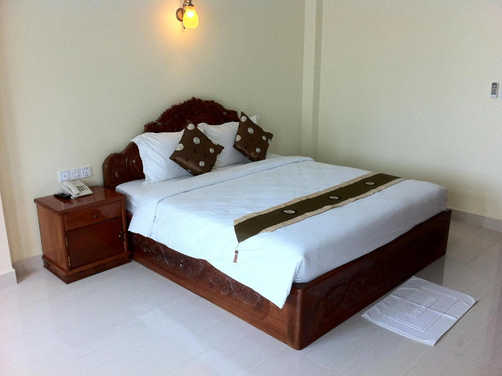 Deluxe Double room (full double bed)