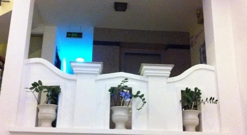 Lucky Hotel