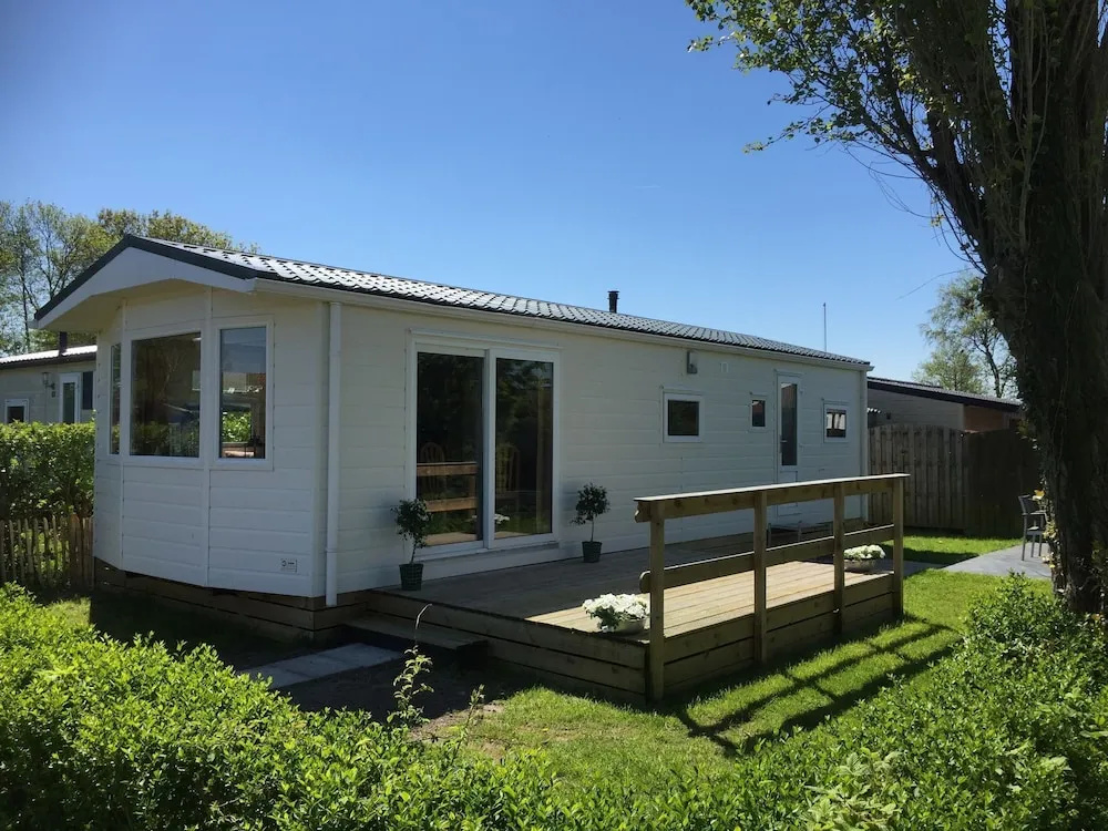Carefully Furnished Chalet With Microwave at the Wadden Sea