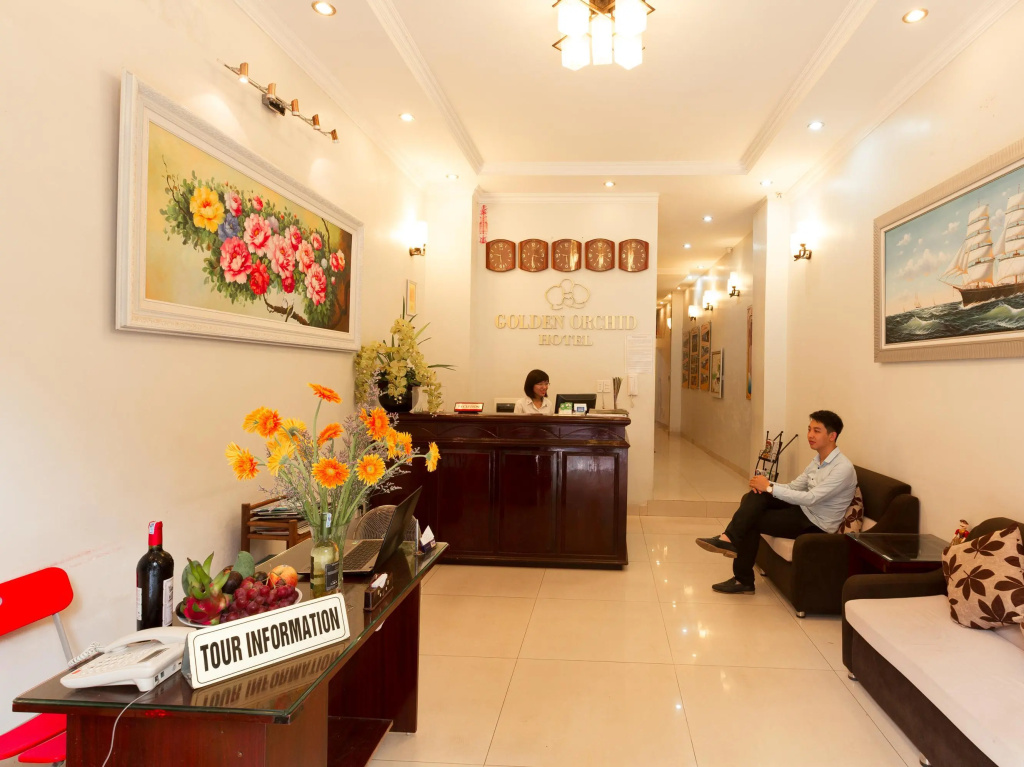 Lobby & Reception
