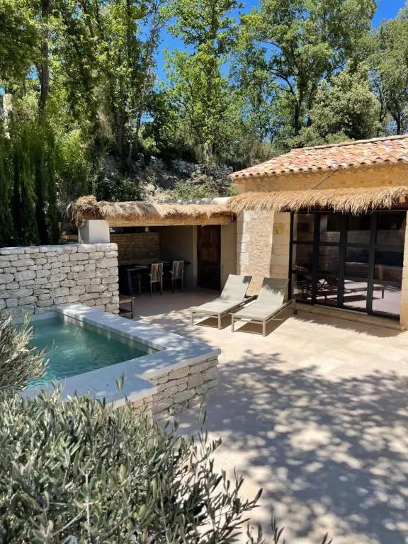 2 Bedrooms Cottage
